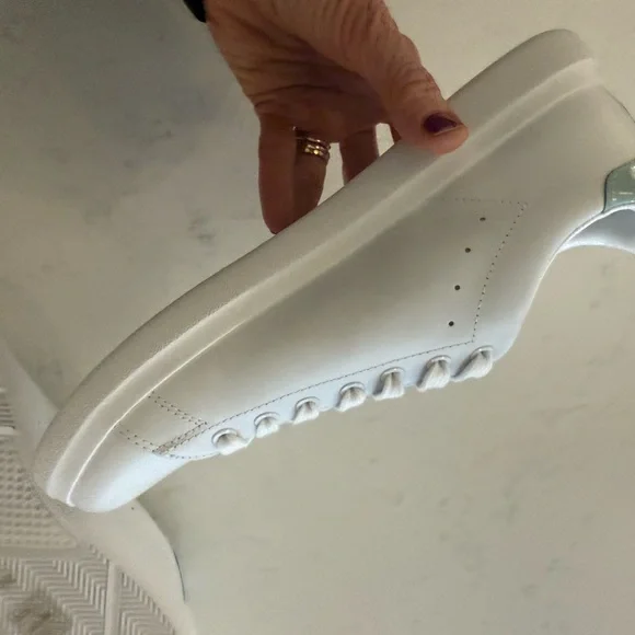 Tory Burch Howell Court Sneaker size 8 - Picture 8 of 8